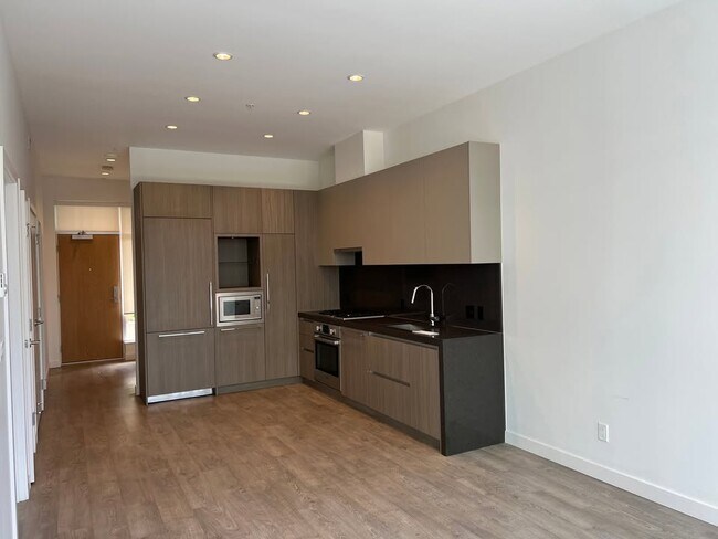 Photo - 6080 McKay Ave