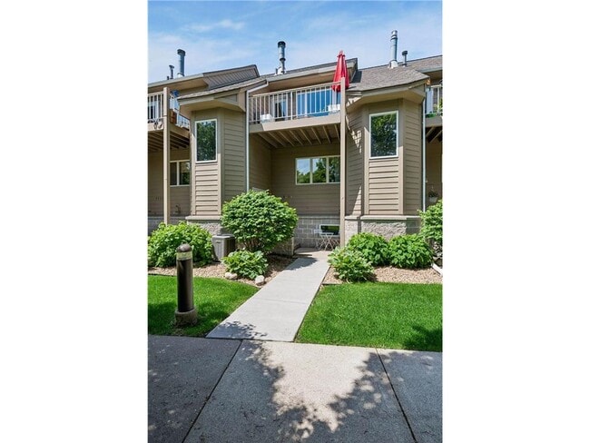 Photo - 2831 Kenwood Isles Dr