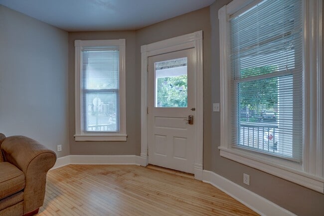 Photo - 538 W Wilson St