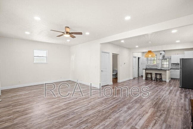 Photo - 37 N Gray St