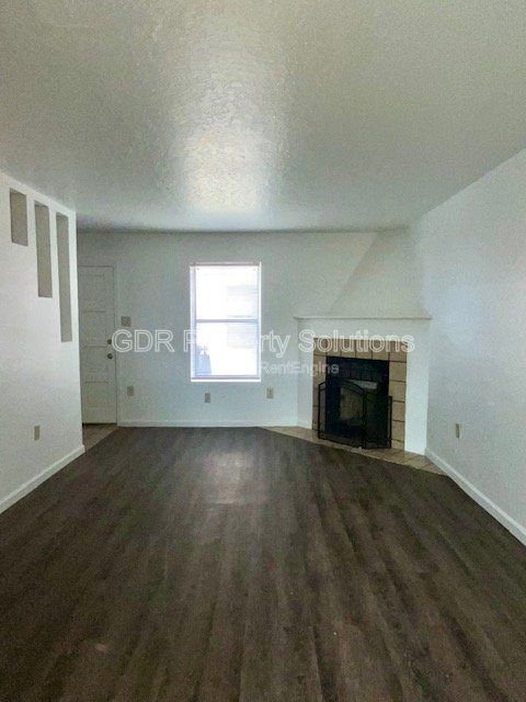 Photo - 420 Tennessee St NE Unit A