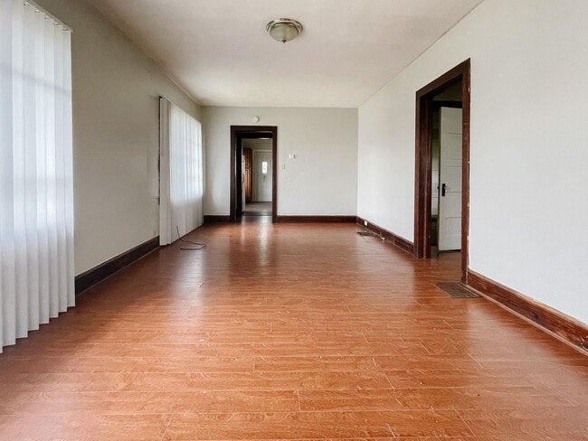 Photo - Natural Light