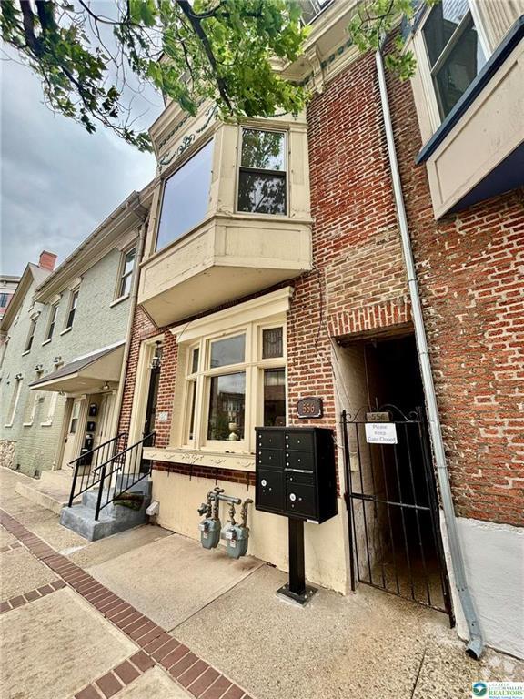 Building Photo - 556 N New St Unit 3 Rental