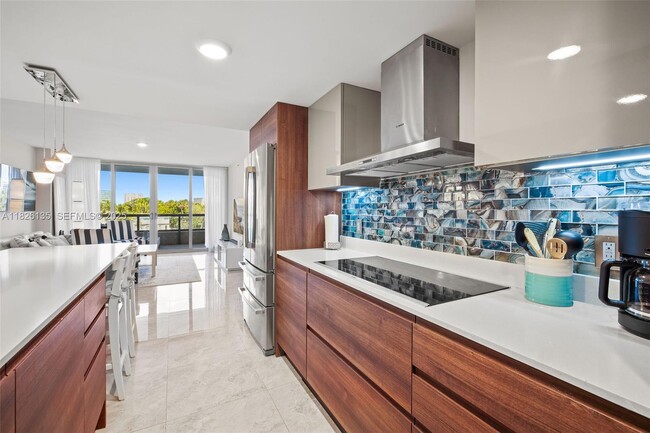 Photo - 9261 E Bay Harbor Dr Unit 404