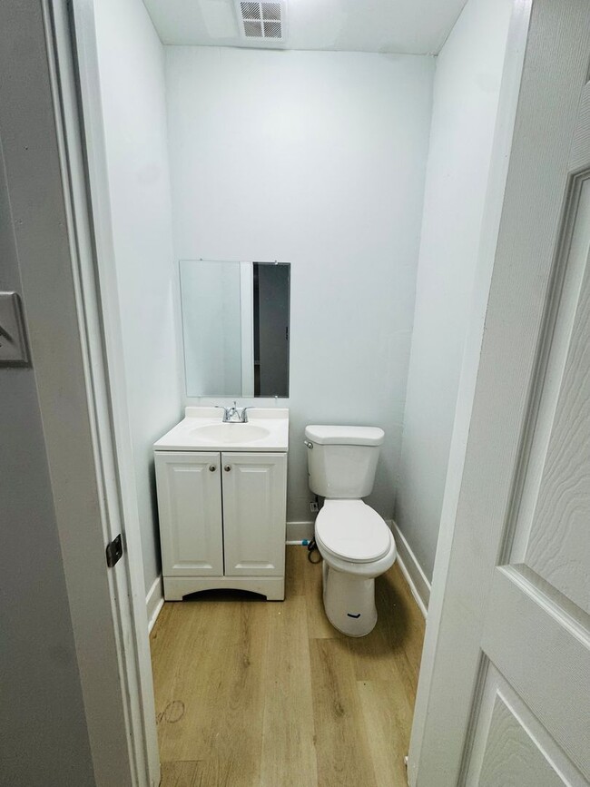 Photo - 2527 N 32nd St