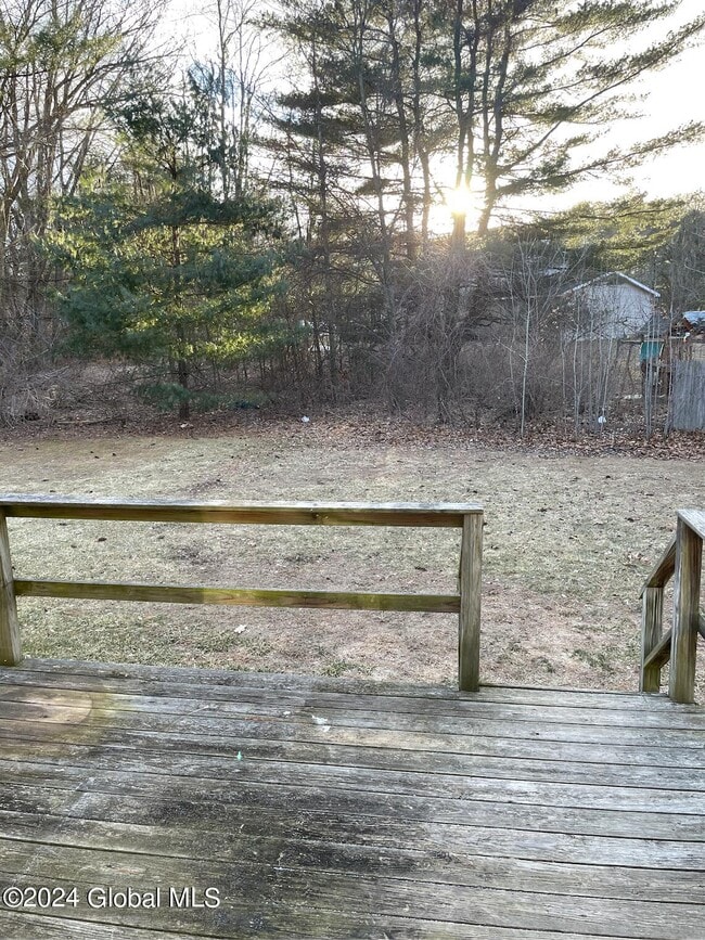 23 Woodridge Cir Townhome Townhome Rental in Clifton Park NY