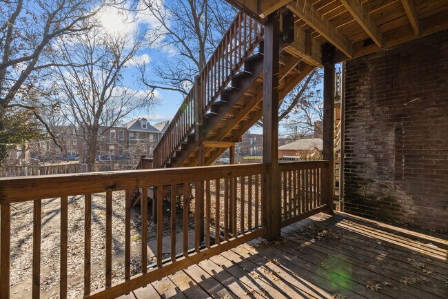 4450 Gibson Ave Unit 1F