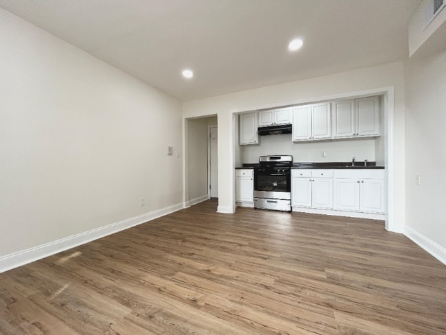 Building Photo - 21 Willoughby St Unit B7 Rental