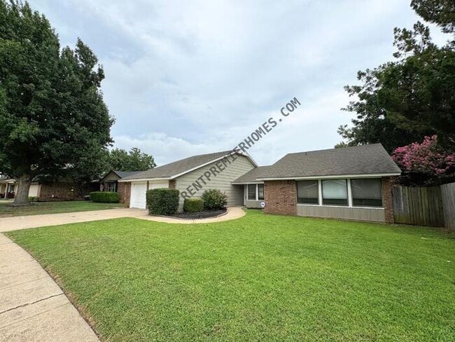 Photo - 2228 S Whitbourne Pl
