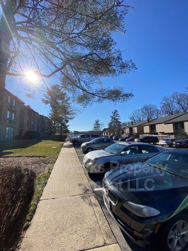 Photo - 10547 Twin Rivers Rd