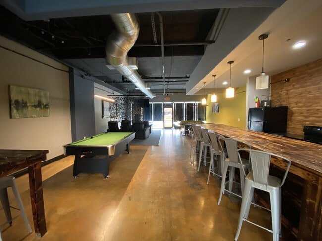 Photo - 1230 12th Ave SE