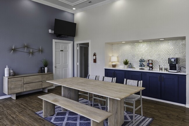 Photo - The Gardens at Polaris Apartments