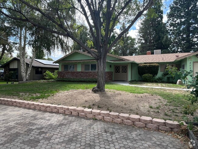 Building Photo - Awesome Home and Neighborhood