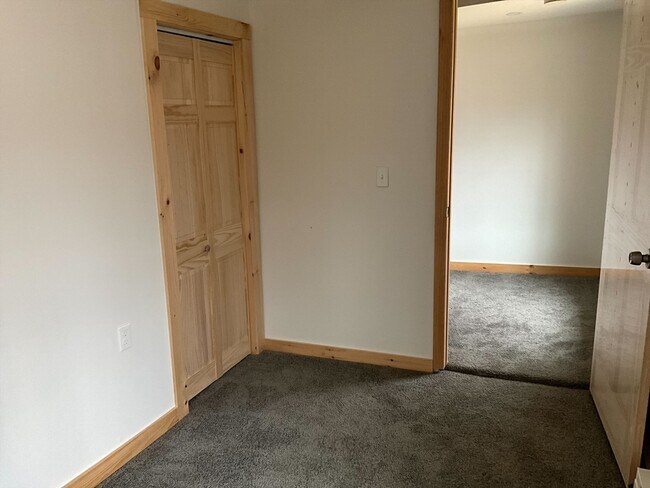 Photo - 8 Woodland Ct