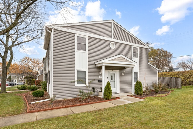 Photo - 818 Dunbar Ct