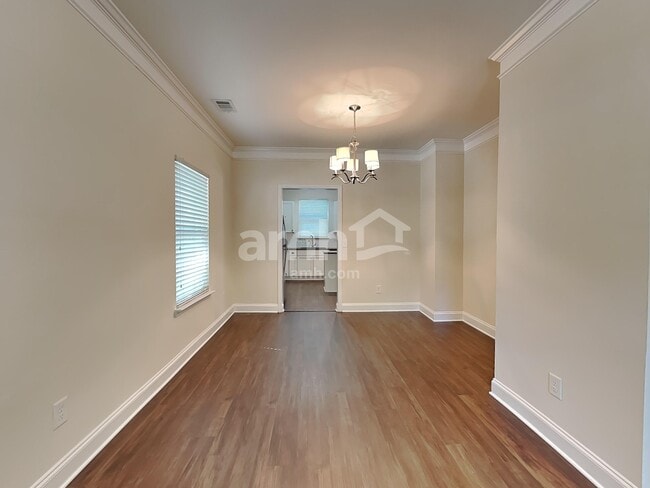 Photo - 2505 Beal St