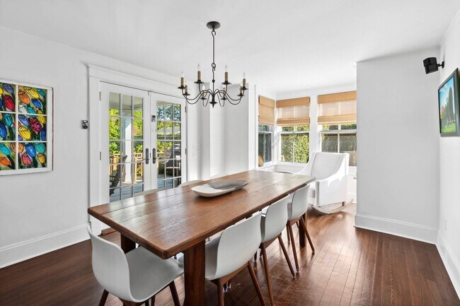 Photo - 158 Halsey St