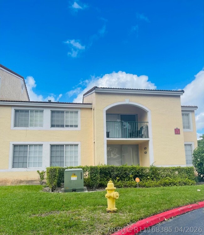 Building Photo - 1743 Village Blvd Unit 107