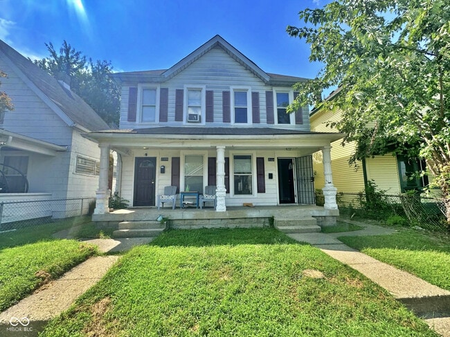 Building Photo - 2106 Singleton St
