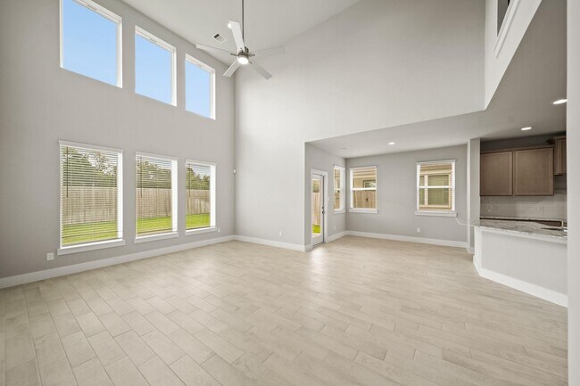 Photo - 18227 Windy Knl Wy