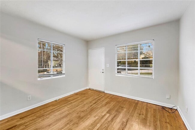 Photo - 121 Fairview St Unit 2