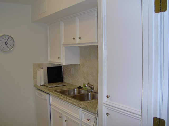 Photo - 3220 69th St Unidad F2