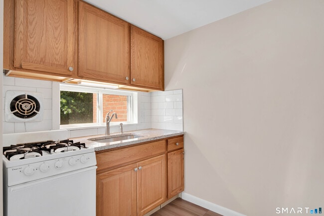 Photo - 353 Main St Unit 204