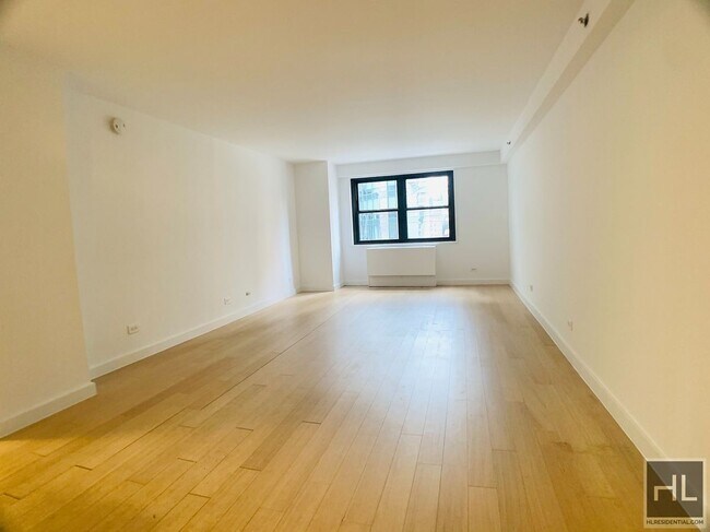 Building Photo - East 39th Street Rental