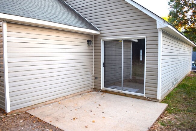Photo - Nice house in Pineville - Convenient Location