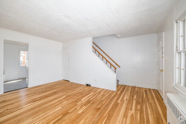 2BR, 1BA - 763SF - Living Room - Rockaway Gardens Apartments