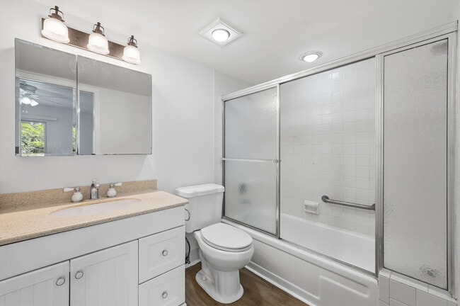 Photo - 2401 Antigua Cir Unit J3