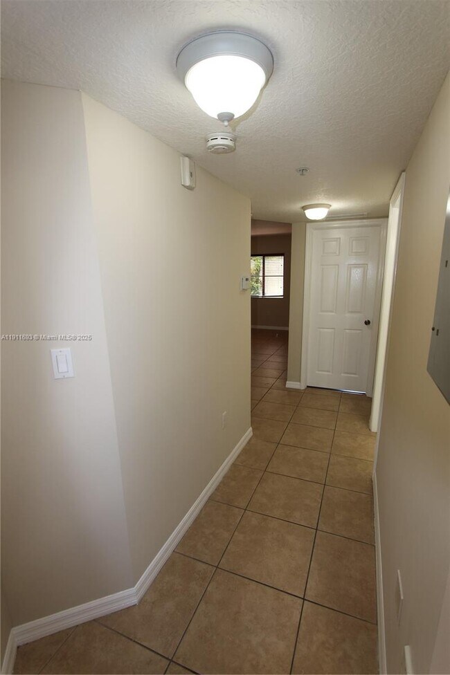 Photo - 22801 SW 88th Pl Unidad 205