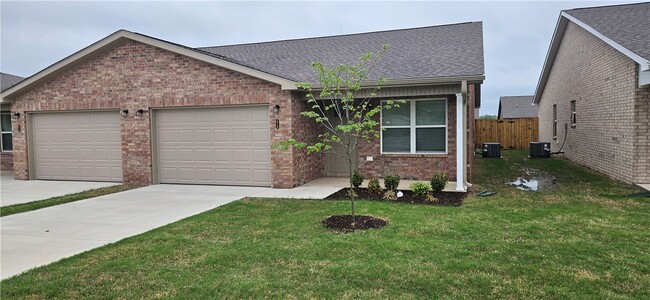 Photo - 615 NW 69th Ave