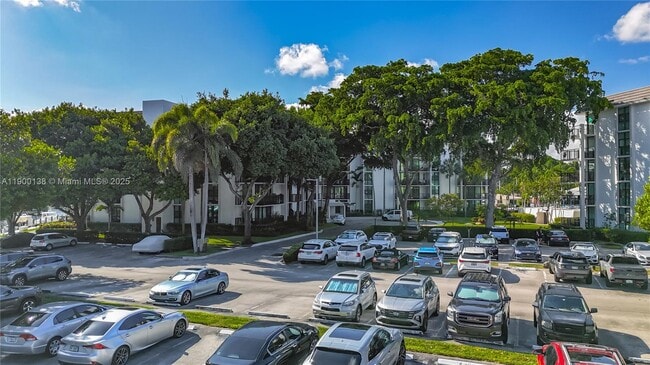 Photo - 1350 River Reach Dr Unidad 118