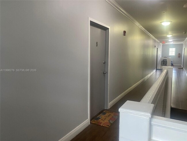 Photo - 577 NE 62nd St Unit 8