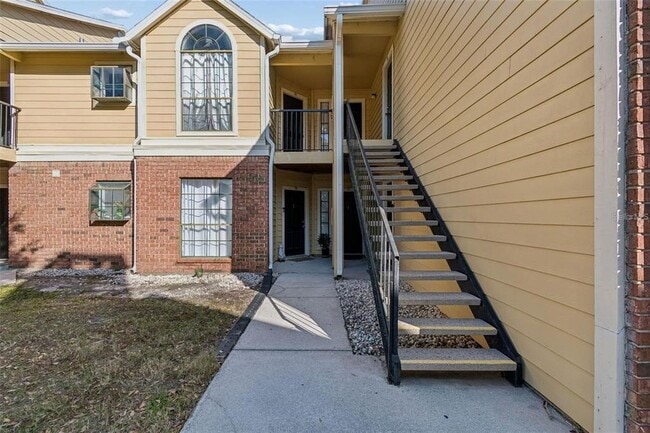 Building Photo - 8742 Mallard Reserve Dr Unit 105