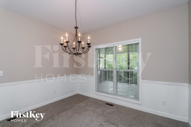 Photo - 729 Tall Oaks Dr