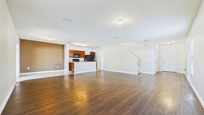 Photo - 4-Bedroom Home with Spacious Layout in Ayersworth Glen – Wimauma, FL