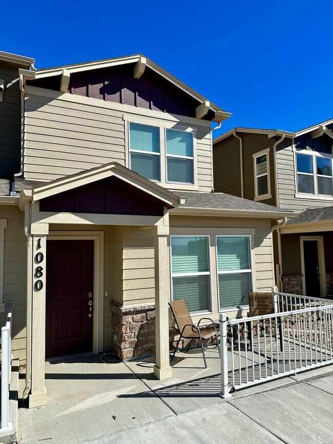 Photo - LIKE NEW CHAPEL HEIGHTS TOWNHOME w/ PIKES PEAK VIEWS - Security Deposit Waiver Available
