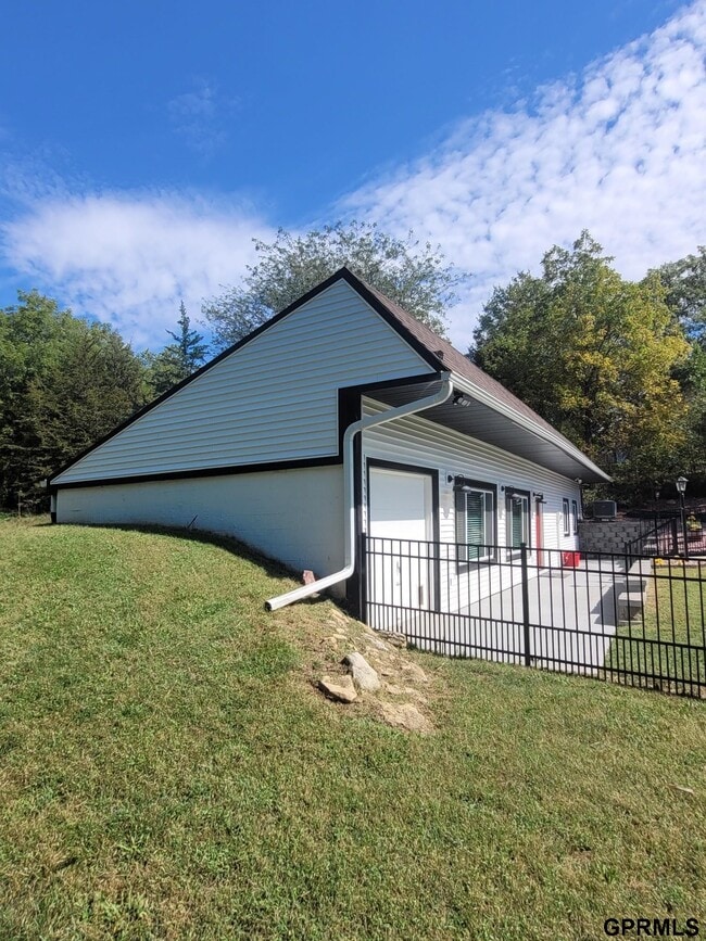 Photo - 1202 Lake Ct