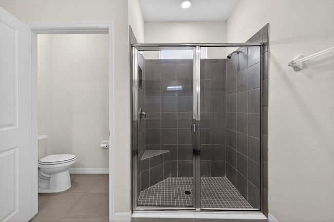 Photo - 4 Bedroom in Gated Community!