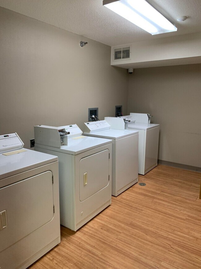 Community Washer & Dryer