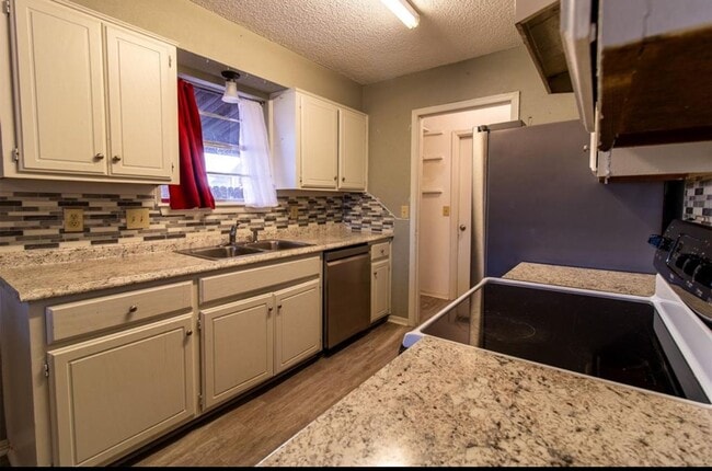 Photo - Well maintained 3 bedroom 2 bath home in Noble for rent