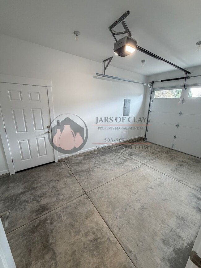 Photo - 1333/1335 Oppek St NE #2023-LL765 Unit 1335