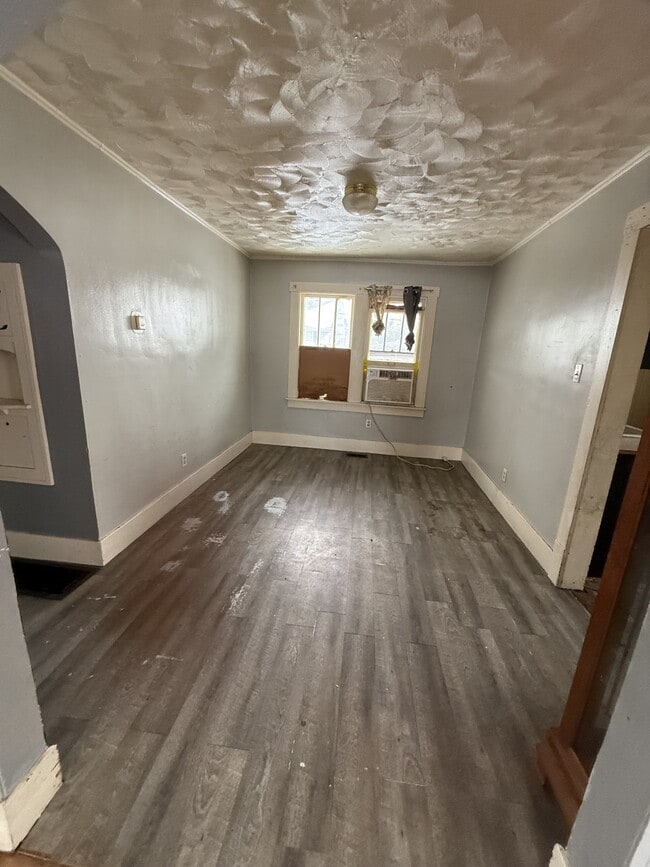 Photo - 1512 N Walnut Grove Ave