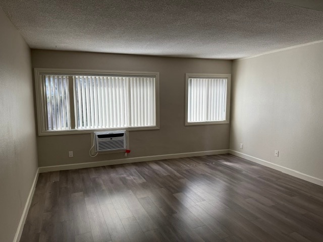 Habitación delantera - Sunset Palms Apartments