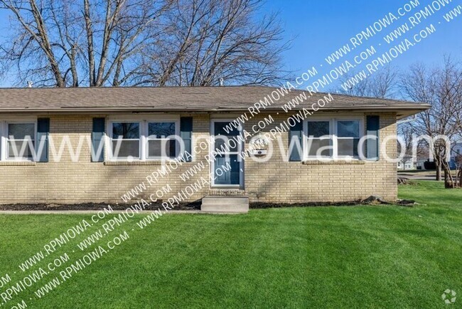 Building Photo - 213 NW Arlan Dr Rental