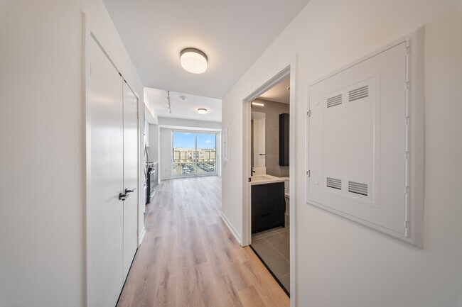 Photo - 5 York Garden Wy