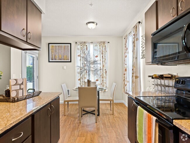 Dining Area of Kitchen - Overlook Park Rental