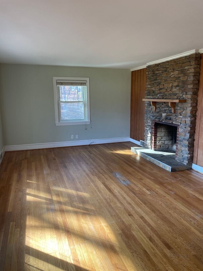 Photo - 5509 Skylark Rd